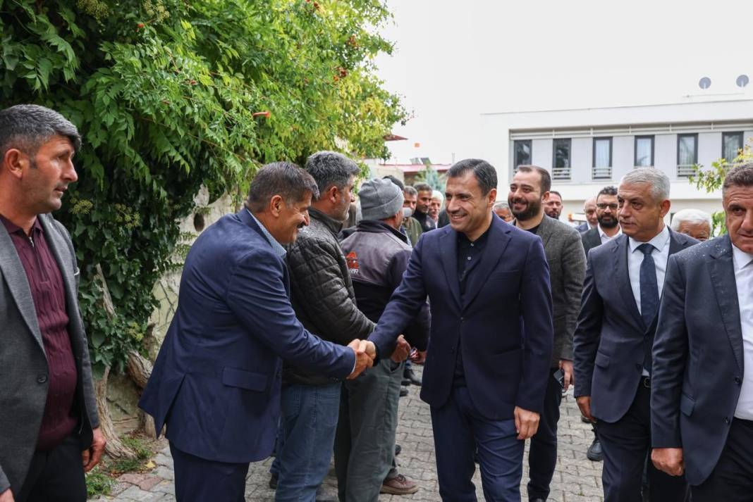 AK Parti Yalıhüyük’te mahalle ziyaretleri gerçekleştirdi: Talepler yerinde dinlendi 1